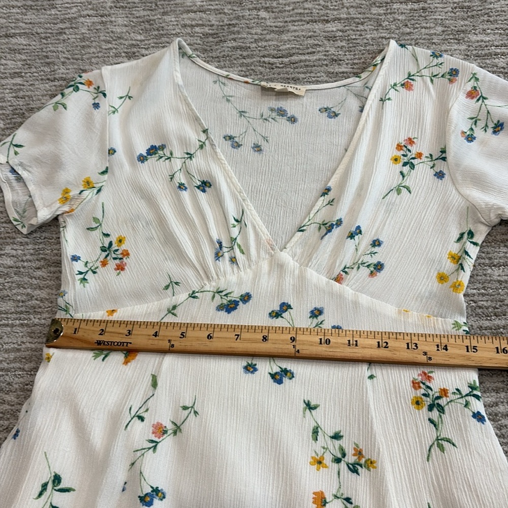 LA Hearts Floral Crinkled Babydoll Dress Size Large Short Sleeve Plunge V-Neck - Picture 11 of 13